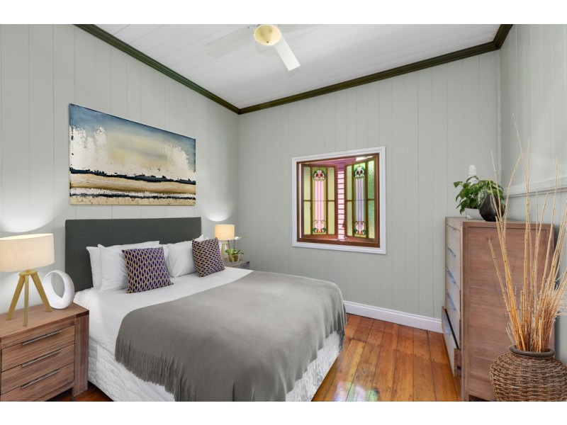 411 Sandgate Rd, Albion QLD 4010