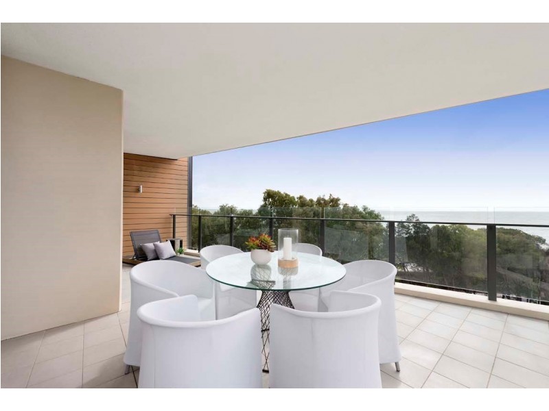 304/99 Marine Parade, Redcliffe QLD 4020