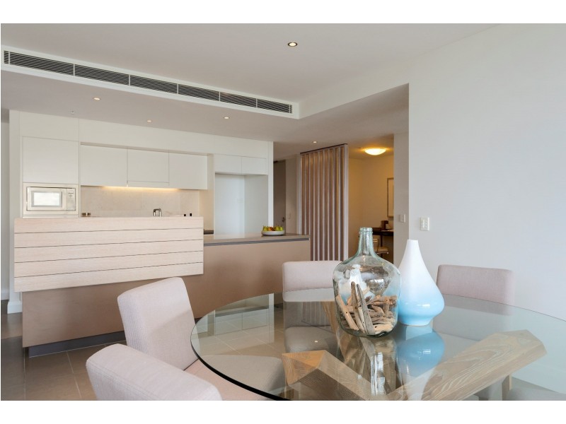 304/99 Marine Parade, Redcliffe QLD 4020
