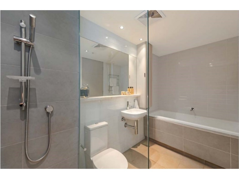 304/99 Marine Parade, Redcliffe QLD 4020
