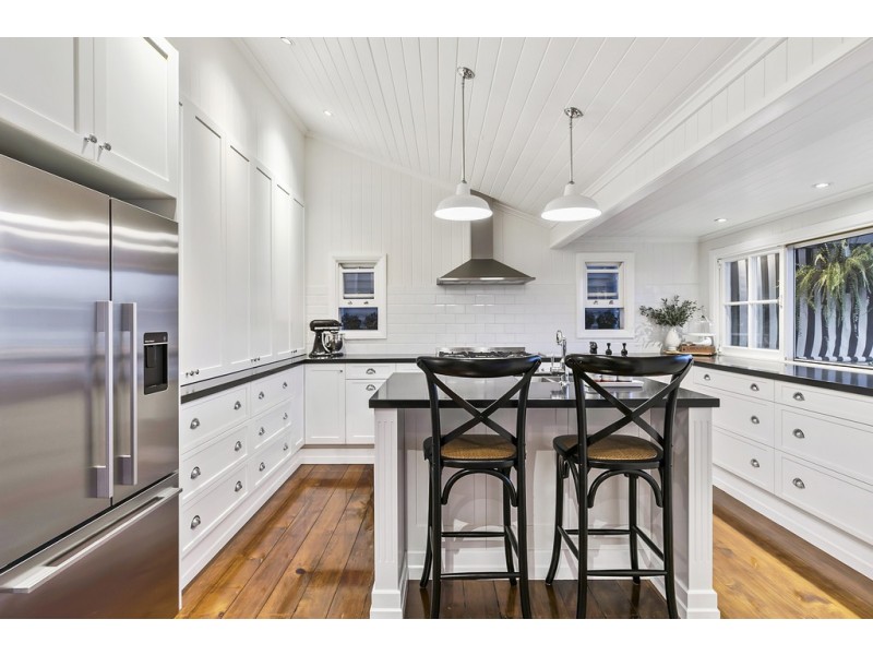 19 Rigby Street, Wooloowin QLD 4030