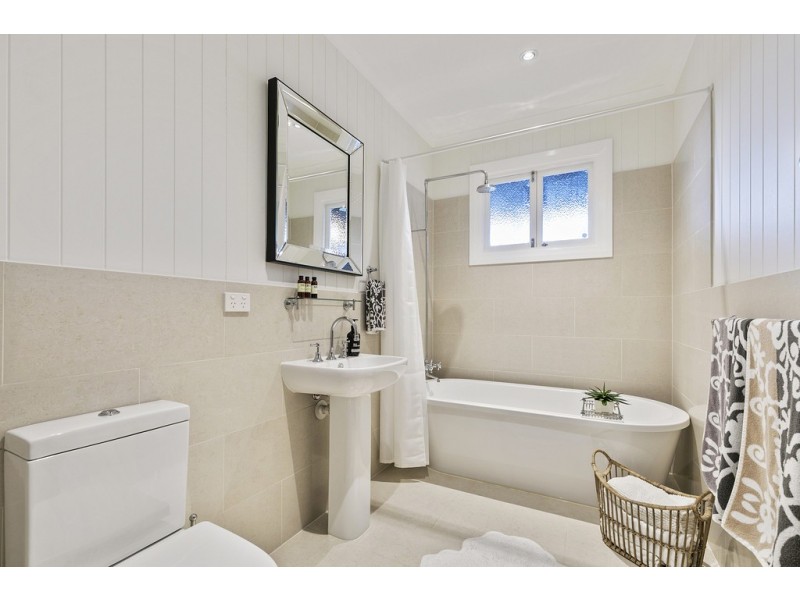 19 Rigby Street, Wooloowin QLD 4030