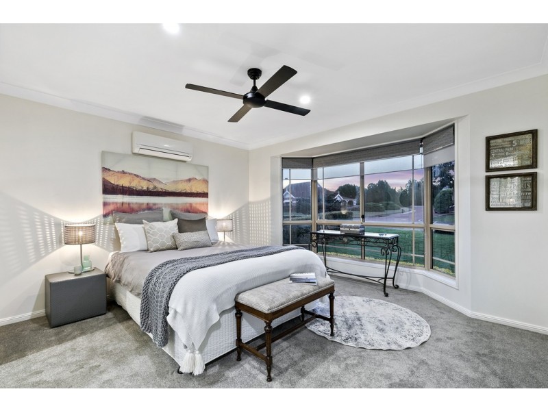 27 Winchcombe Avenue, Murrumba Downs QLD 4503