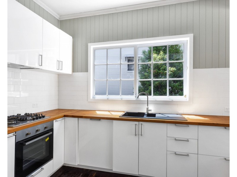 411 Sandgate Rd, Albion QLD 4010