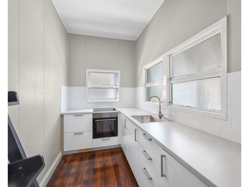 411 Sandgate Rd, Albion QLD 4010