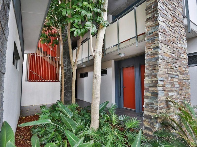 13/17 Erneton Street, Newmarket QLD 4051