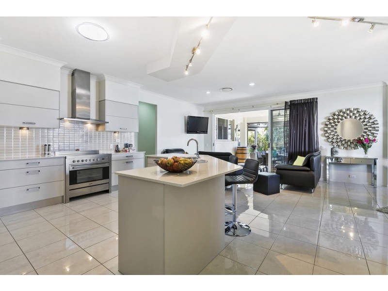 8 Player Street, North Lakes QLD 4509