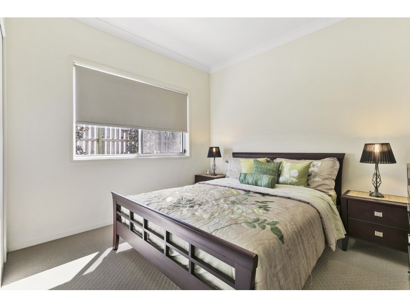 8 Player Street, North Lakes QLD 4509