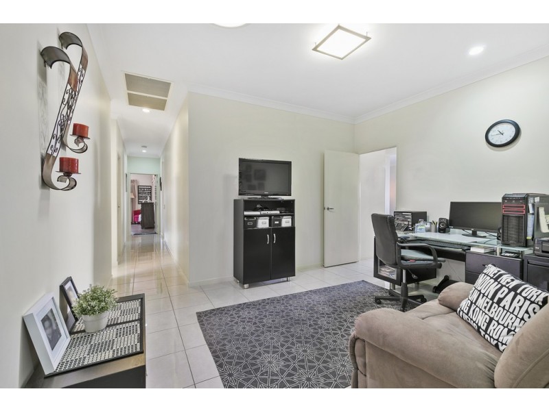 8 Player Street, North Lakes QLD 4509