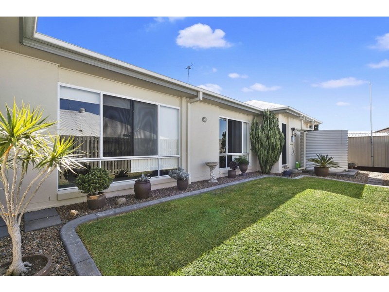 8 Player Street, North Lakes QLD 4509