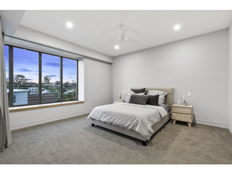 180 Mcilwraith Avenue, Norman Park QLD 4170