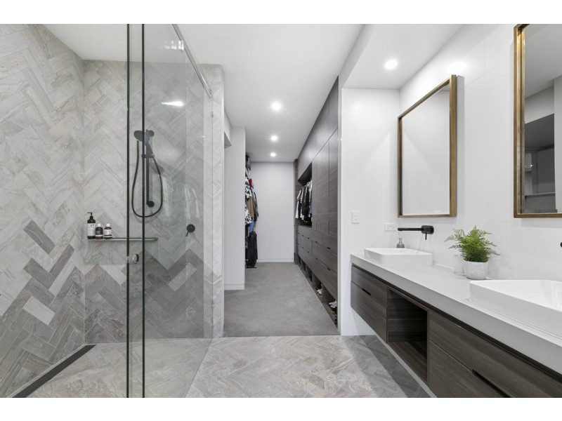 180 Mcilwraith Avenue, Norman Park QLD 4170