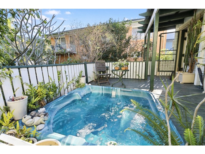 61 Lilley Street, Hendra QLD 4011