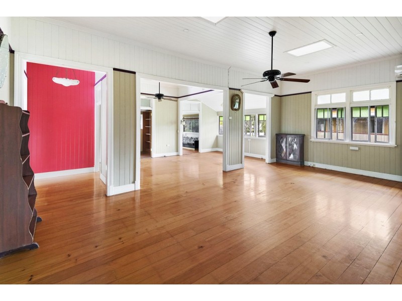 54 Kent Road, Wooloowin QLD 4030
