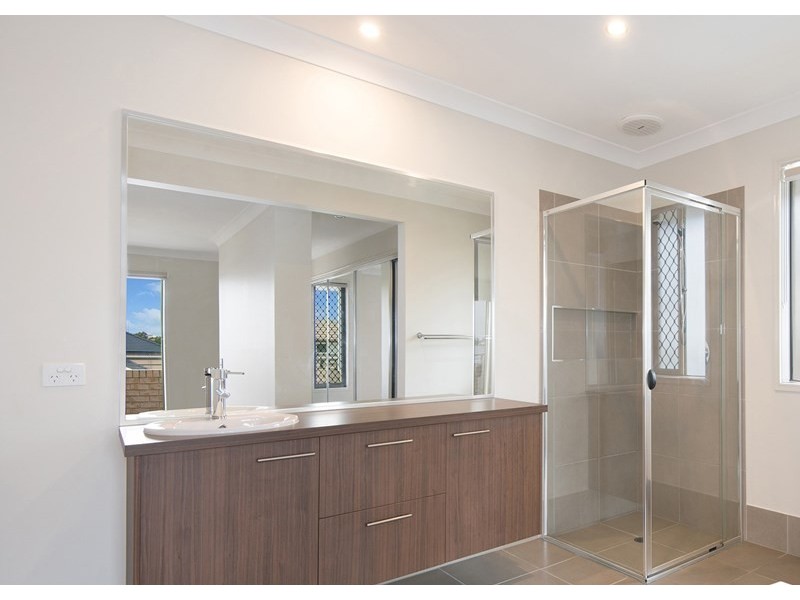 8 Harrison Street, North Lakes QLD 4509