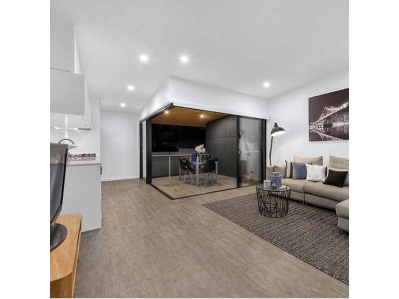 2/27 Bowen Street, Windsor QLD 4030