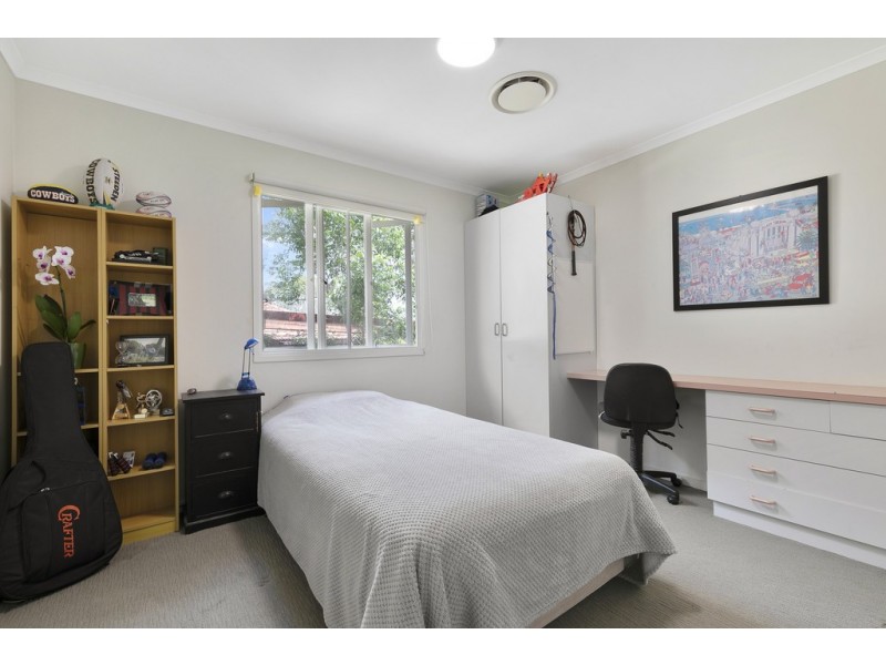 26 Ellerdale Street, Aspley QLD 4034