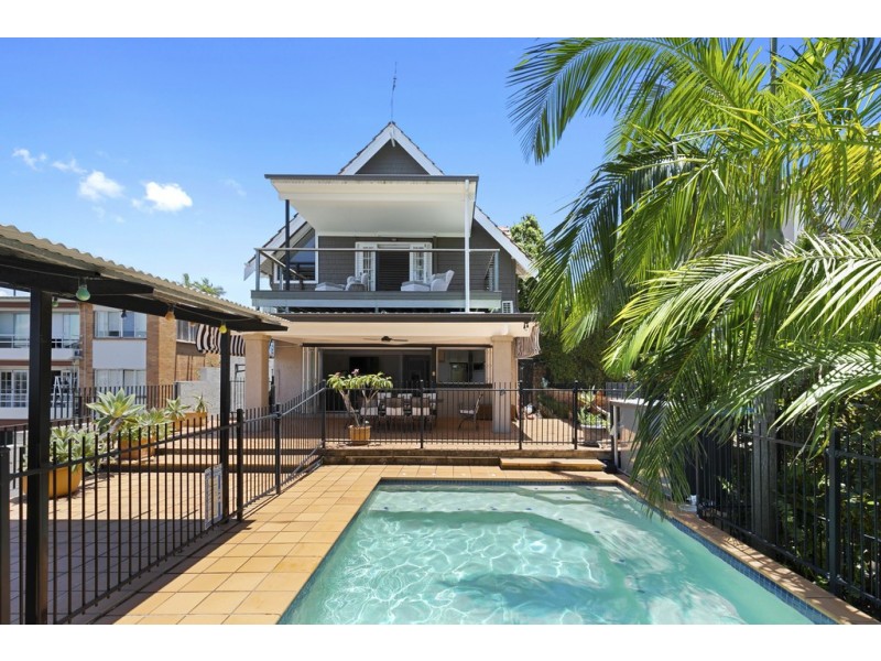 70 Markwell Street, Hamilton QLD 4007