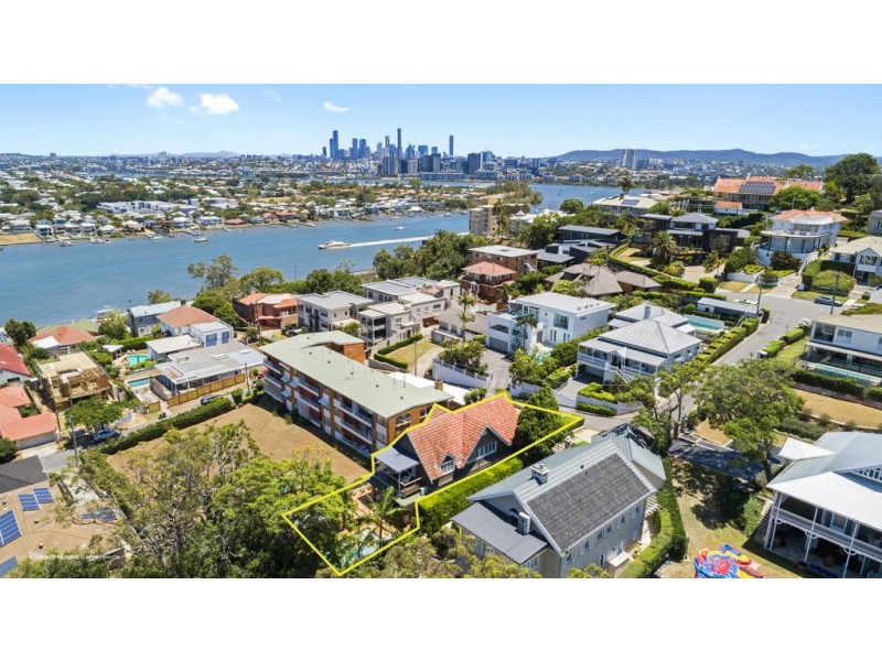 70 Markwell Street, Hamilton QLD 4007