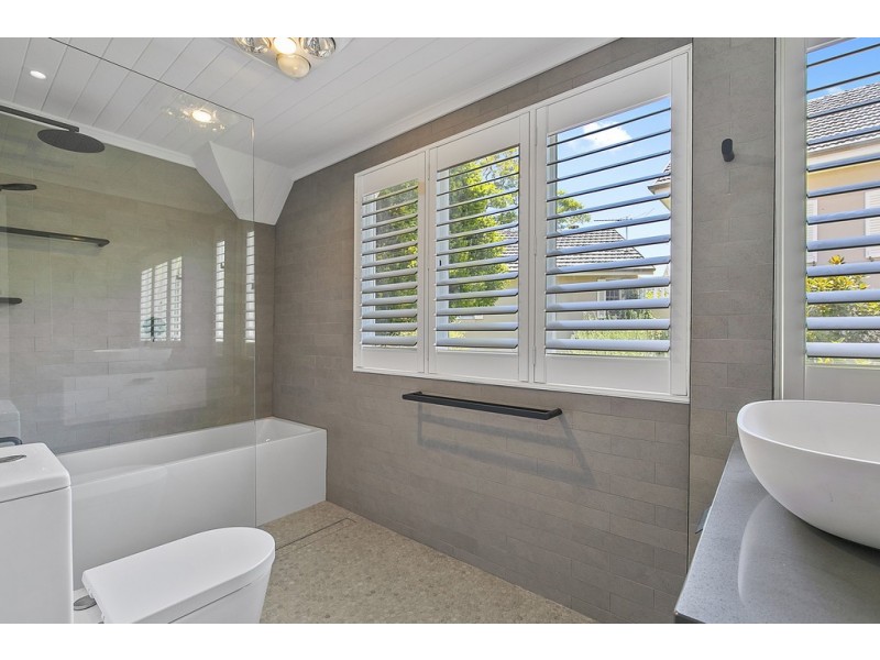 70 Markwell Street, Hamilton QLD 4007