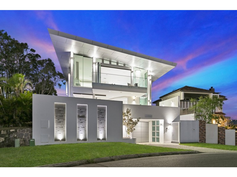 15 Wentworth Parade, Balmoral QLD 4171