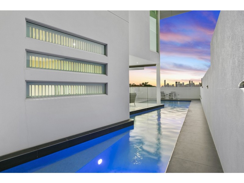 15 Wentworth Parade, Balmoral QLD 4171