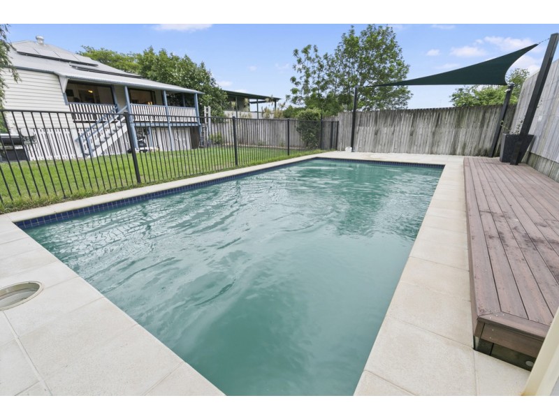 12 Rigby Street, Wooloowin QLD 4030