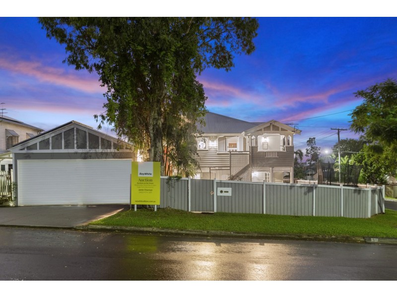 31 Almond Street, Northgate QLD 4013