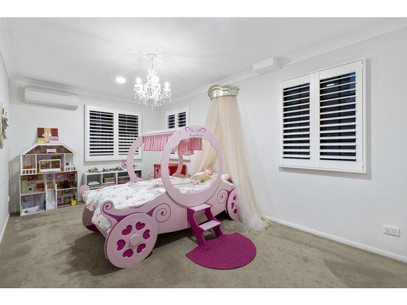 31 Almond Street, Northgate QLD 4013