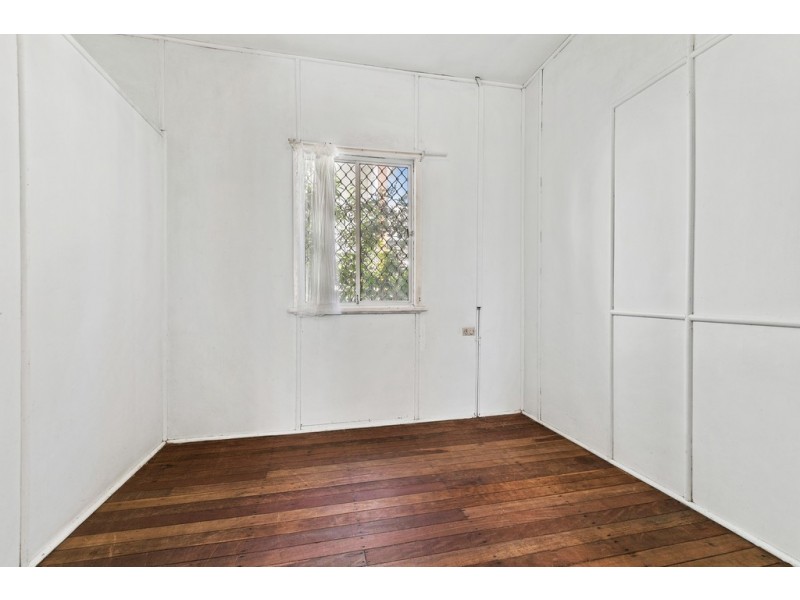 314 Scarborough Road, Scarborough QLD 4020