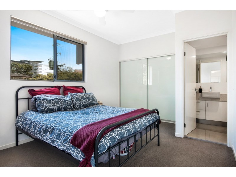 2/2 Buckby Street, Nundah QLD 4012