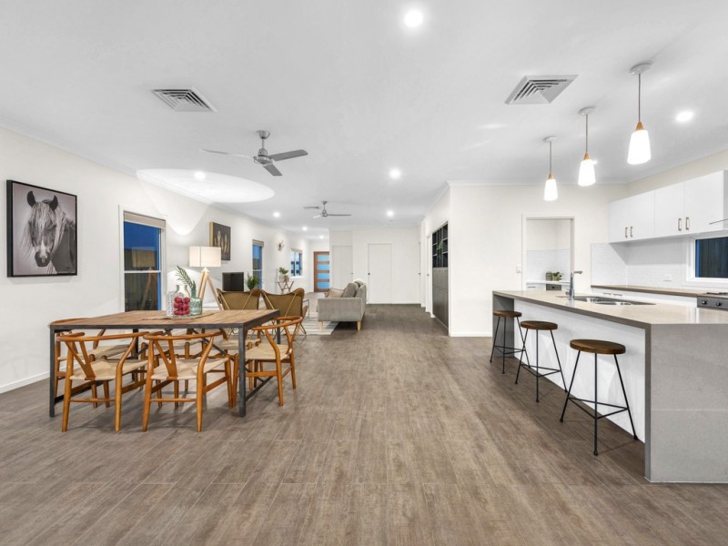 89 Erica Street, Cannon Hill QLD 4170