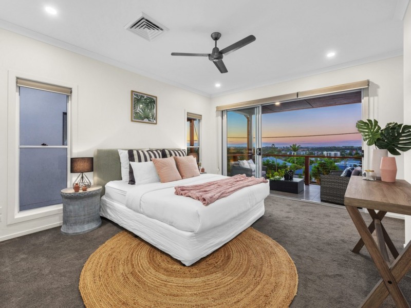 89 Erica Street, Cannon Hill QLD 4170