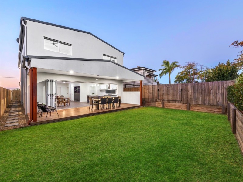 89 Erica Street, Cannon Hill QLD 4170