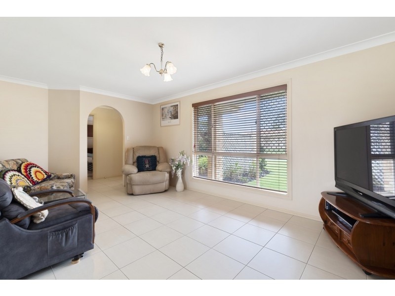 22 Pin Oak Crescent, Victoria Point QLD 4165
