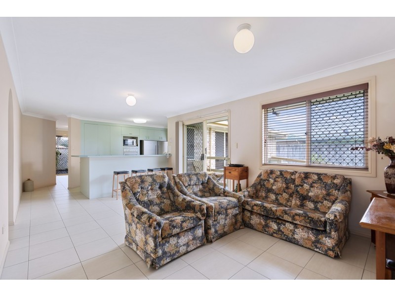 22 Pin Oak Crescent, Victoria Point QLD 4165