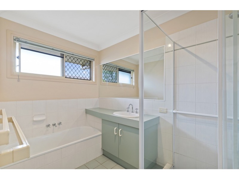 22 Pin Oak Crescent, Victoria Point QLD 4165