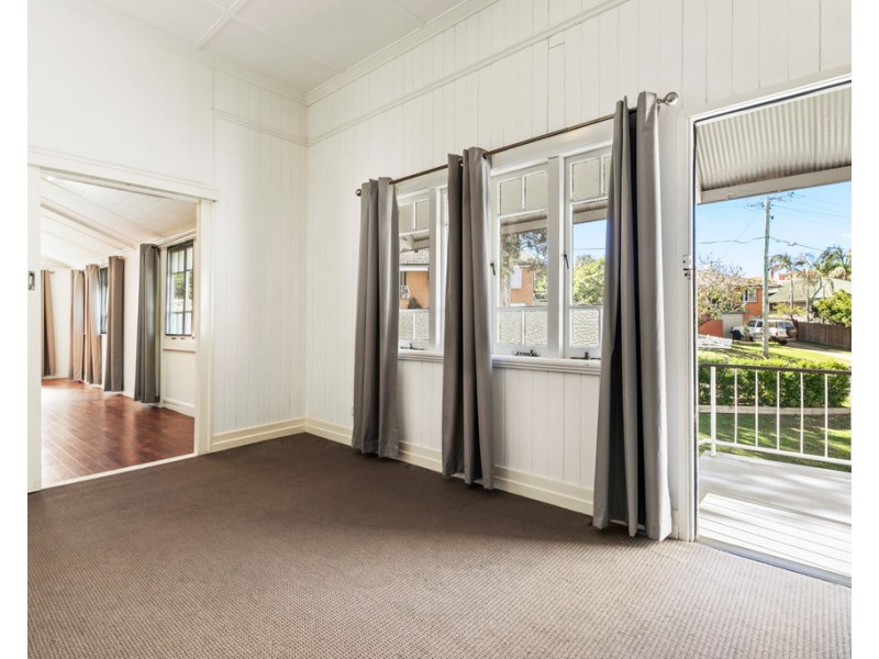 2/74 Westacott Street, Nundah QLD 4012