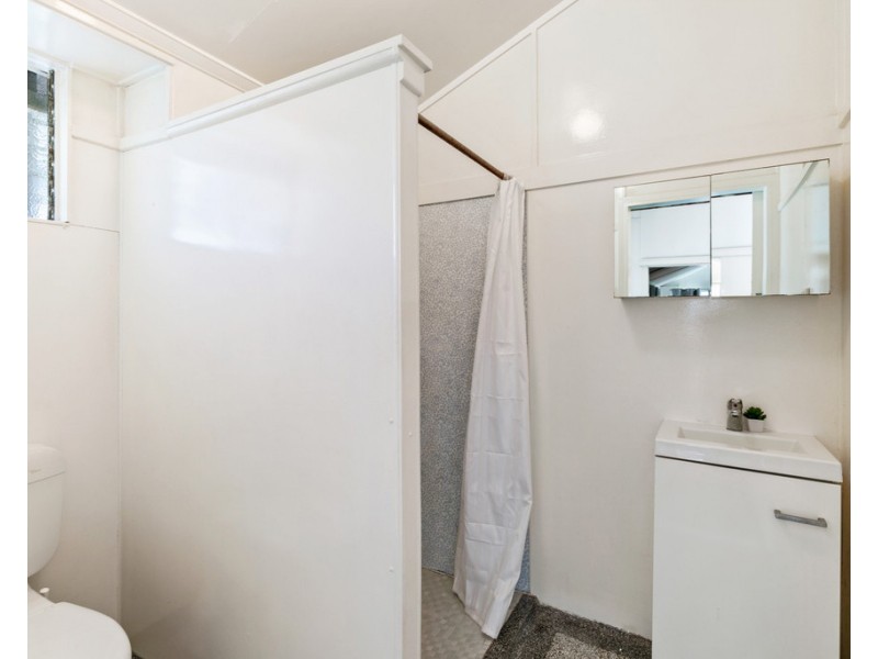 2/74 Westacott Street, Nundah QLD 4012