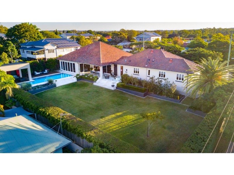 2 Rhyndarra Street, Yeronga QLD 4104