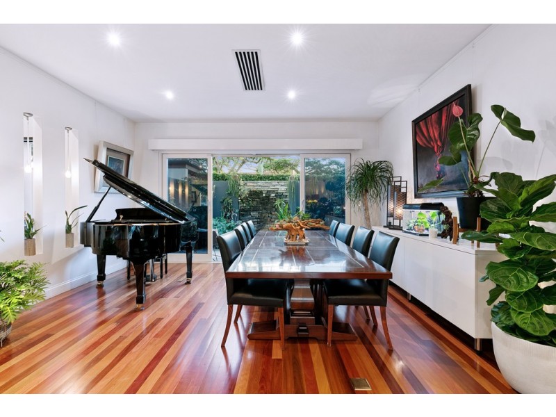 2 Rhyndarra Street, Yeronga QLD 4104