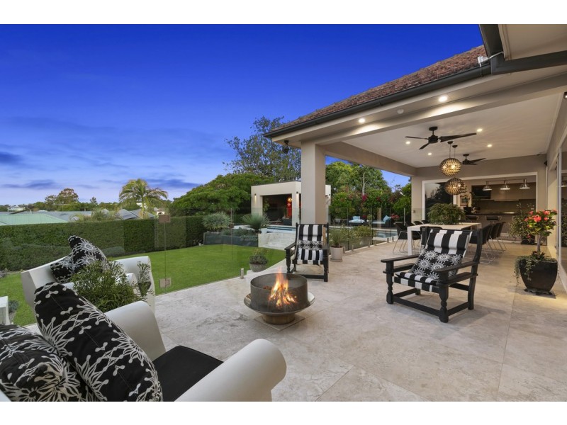 2 Rhyndarra Street, Yeronga QLD 4104