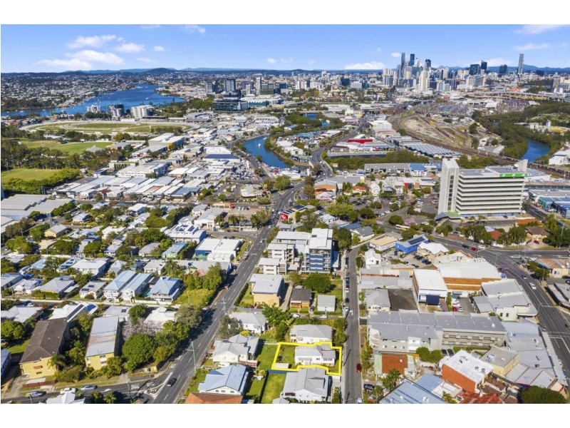 12 Anstey Street, Albion QLD 4010