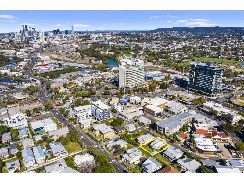 12 Anstey Street, Albion QLD 4010