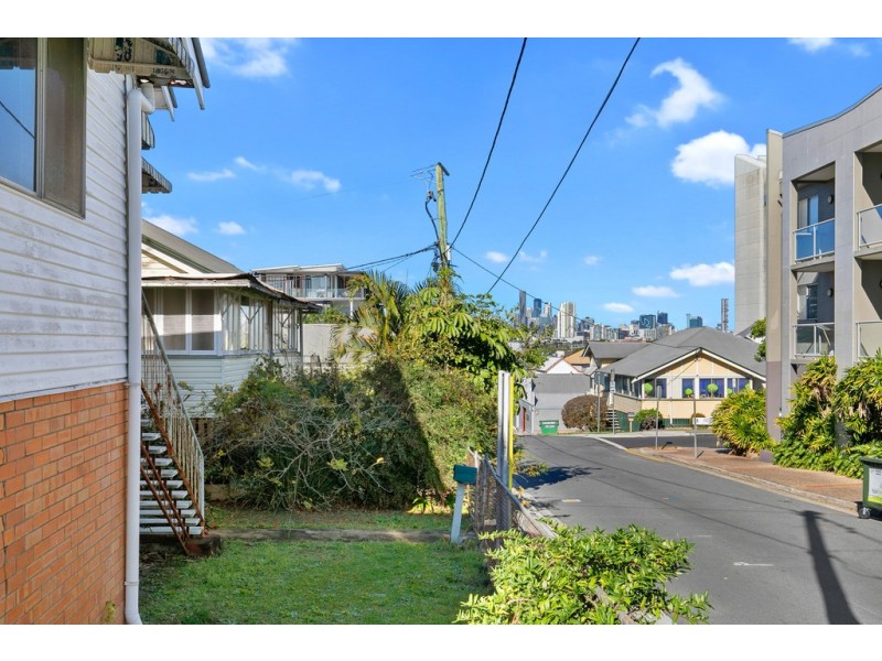 12 Anstey Street, Albion QLD 4010