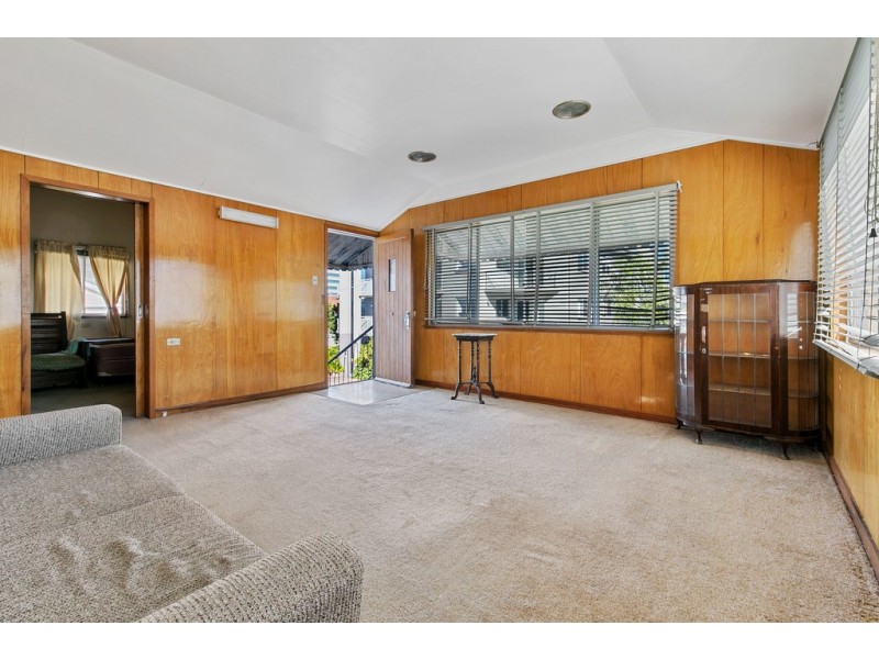 12 Anstey Street, Albion QLD 4010