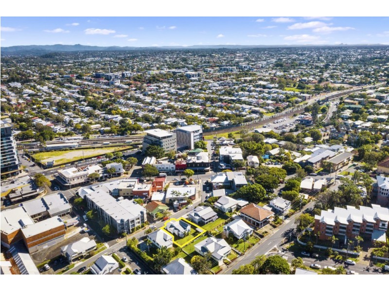 12 Anstey Street, Albion QLD 4010