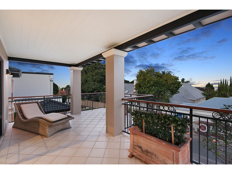 32 Enderley Avenue, Clayfield QLD 4011