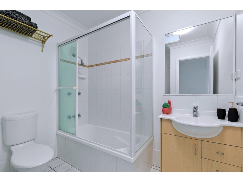 8/10 Widdop Street, Clayfield QLD 4011