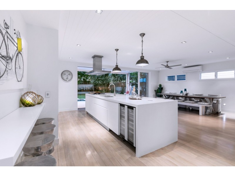 14 Joynt Street, Hamilton QLD 4007